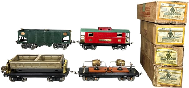 BOXED PREWAR LIONEL 200 SERIES FREIGHT CARS