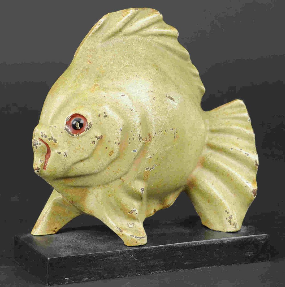 BLOWFISH DOORSTOP: Hubley, "359," full figured blowfish on separate cast base, intriguing casting, rare & desirable. 8" x 7 1/4".
