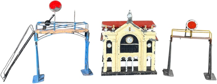EARLY FV RAILROAD SIGNALS AND STATION