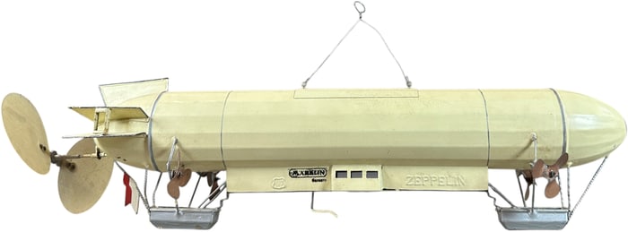 INCREDIBLE LARGEST MARKLIN ZEPPELIN