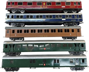 LARGE GAUGE 3 INTERNATIONAL PASSENGER CAR SET