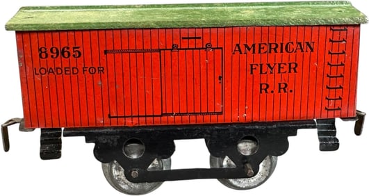 EARLY AMERICAN FLYER BOX CAR WITH WOODEN ROOF