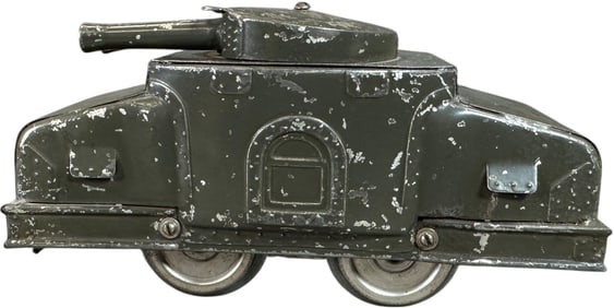 RARE LIONEL ARMORED LOCO WITH EARLY WHEELS