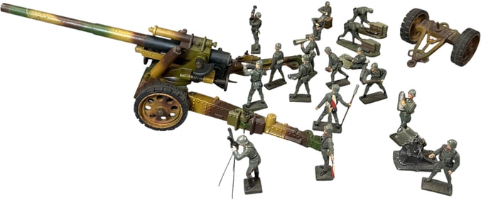 HAUSSER FIELD GUN WITH ITALIAN CREW