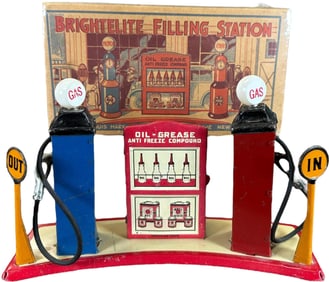 BOXED MARX BRIGHTLITE FILLING STATION
