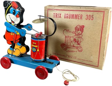 BOXED GONG BELL FISHER PRICE TRIX DRUMMER