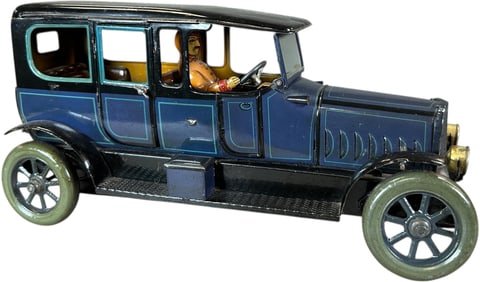 BEAUTIFUL DISTLER LUXURY LIMOUSINE