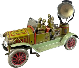 EARLY INGAP MILITARY SEARCH LIGHT TRUCK