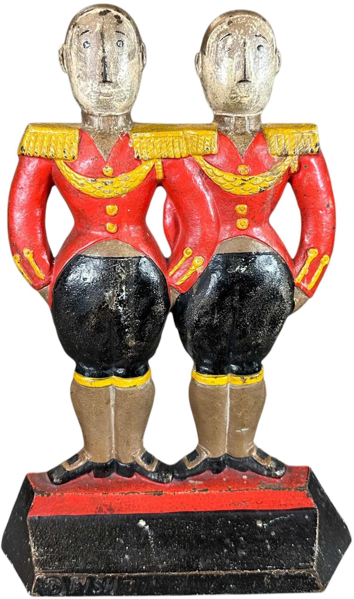 LARGE HUBLEY FISH FOOTMEN DOORSTOP (1 of 2)