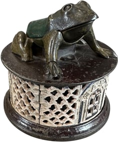 FROG ON LATTICE MECHANICAL BANK