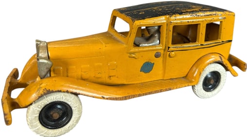 ARCADE 1932 CHECKER CAB
