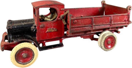 ARCADE WHITE DUMP TRUCK