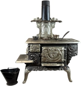 LARGE BUCKS JUNIOR 2 CAST IRON STOVE