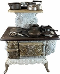 MASSIVE DOLLY FAVORITE CAST IRON STOVE