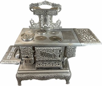 LARGE KENTON CAST IRON MODEL STOVE