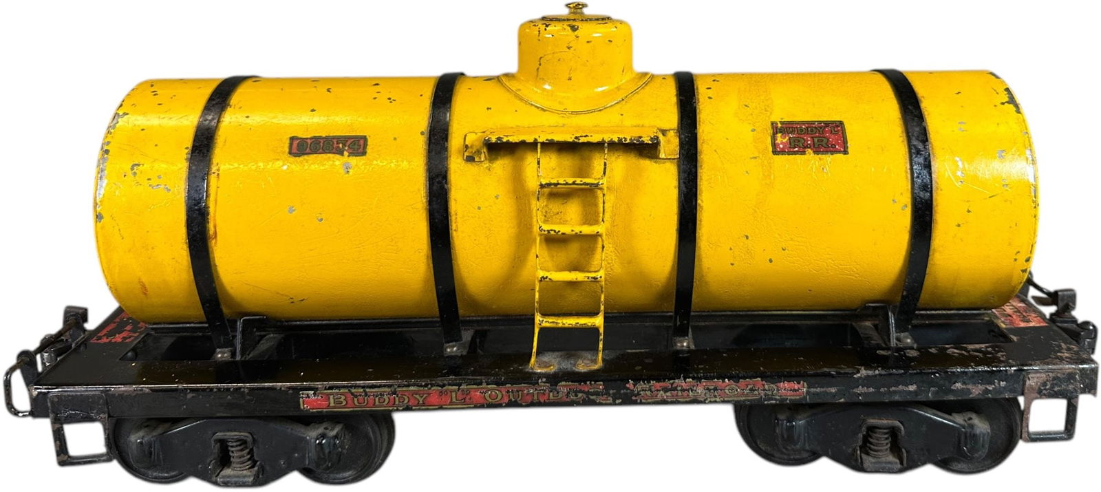 BUDDY L OUTDOOR RR YELLOW TANK CAR (1 of 7)