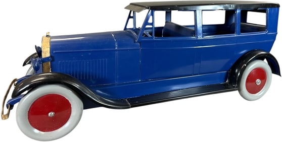 TURNER PACKARD LINCOLN SEDAN