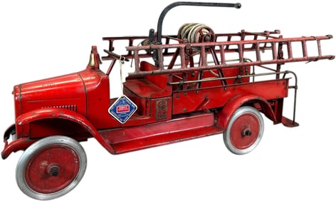 BUDDY L HOOK & LADDER FIRE TRUCK