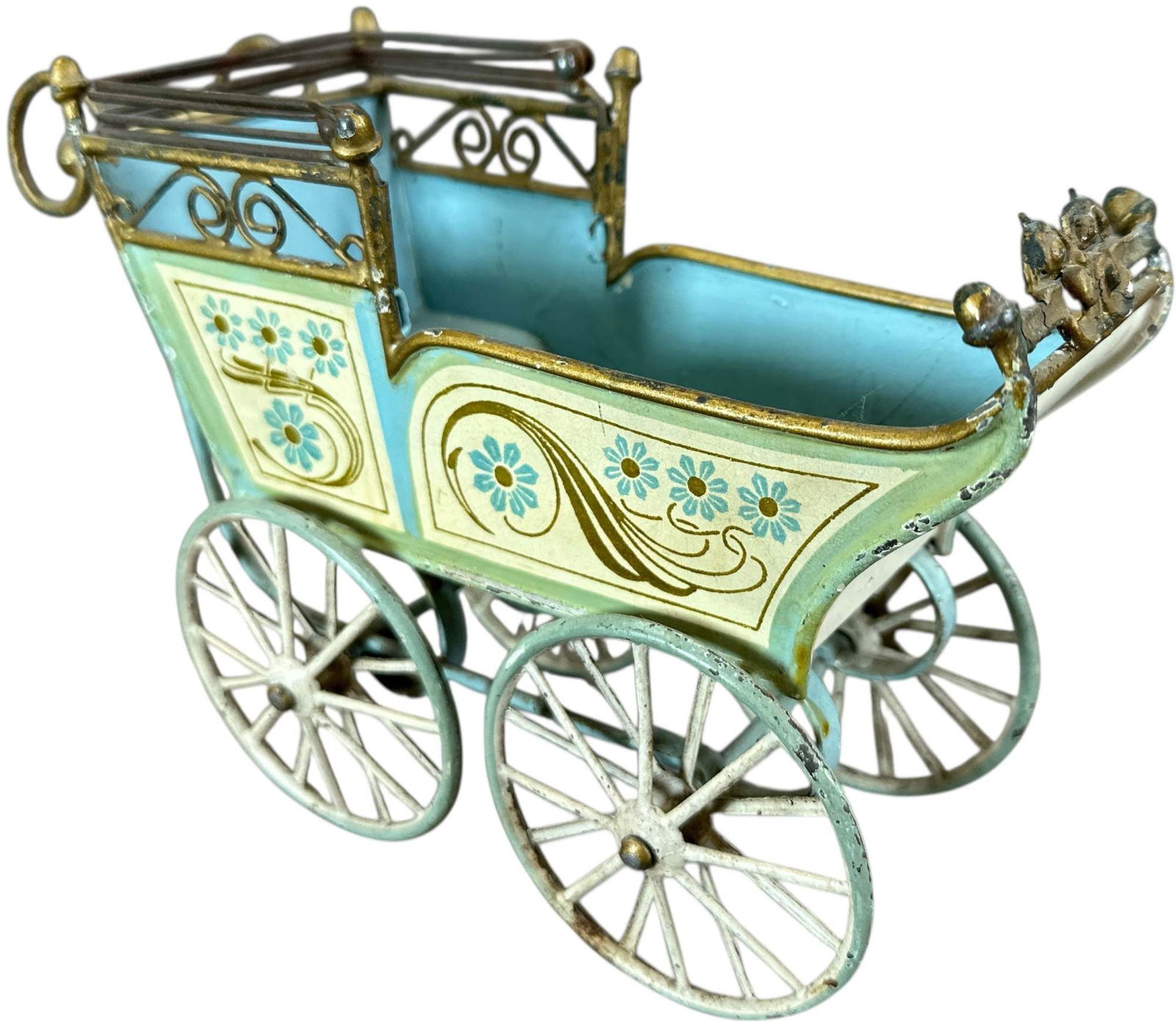 MEDIUM MARKLIN BABY CARRIAGE: 199. MEDIUM MARKLIN BABY CARRIAGE | Provenance: The Maloy Collection. | 9" l. | (Excellent Condition) | $700 - $1,100