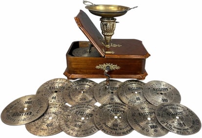 WOODEN MUSICAL CHRISTMAS TREE STAND