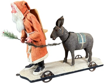 SANTA & NODDING DONKEY ON PLATFORM