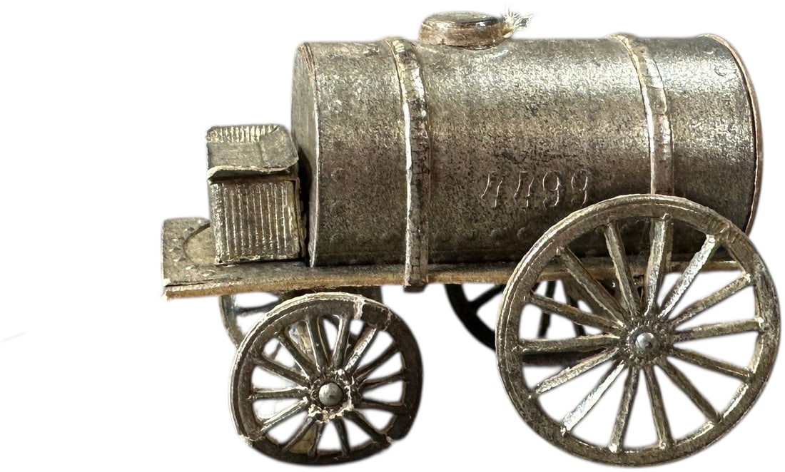 DRESDEN WATER CART ORNAMENT (1 of 7)