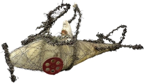 WIRE WRAPPED SANTA IN BI-PLANE GLASS ORNAMENT