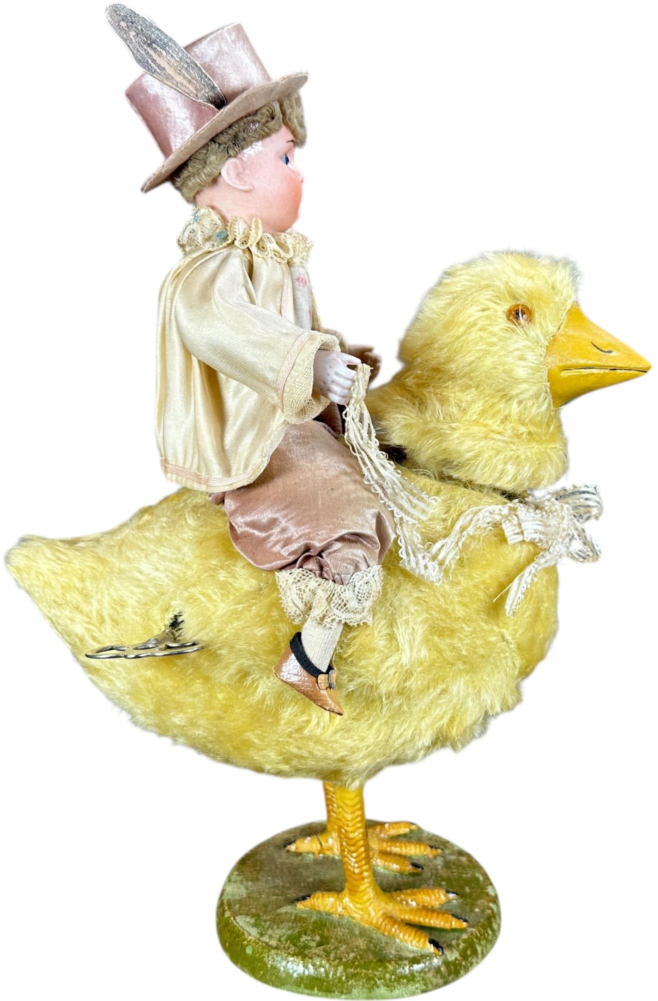 RABBIT BISQUE BOY RIDING CHICK CLOCKWORK - 6