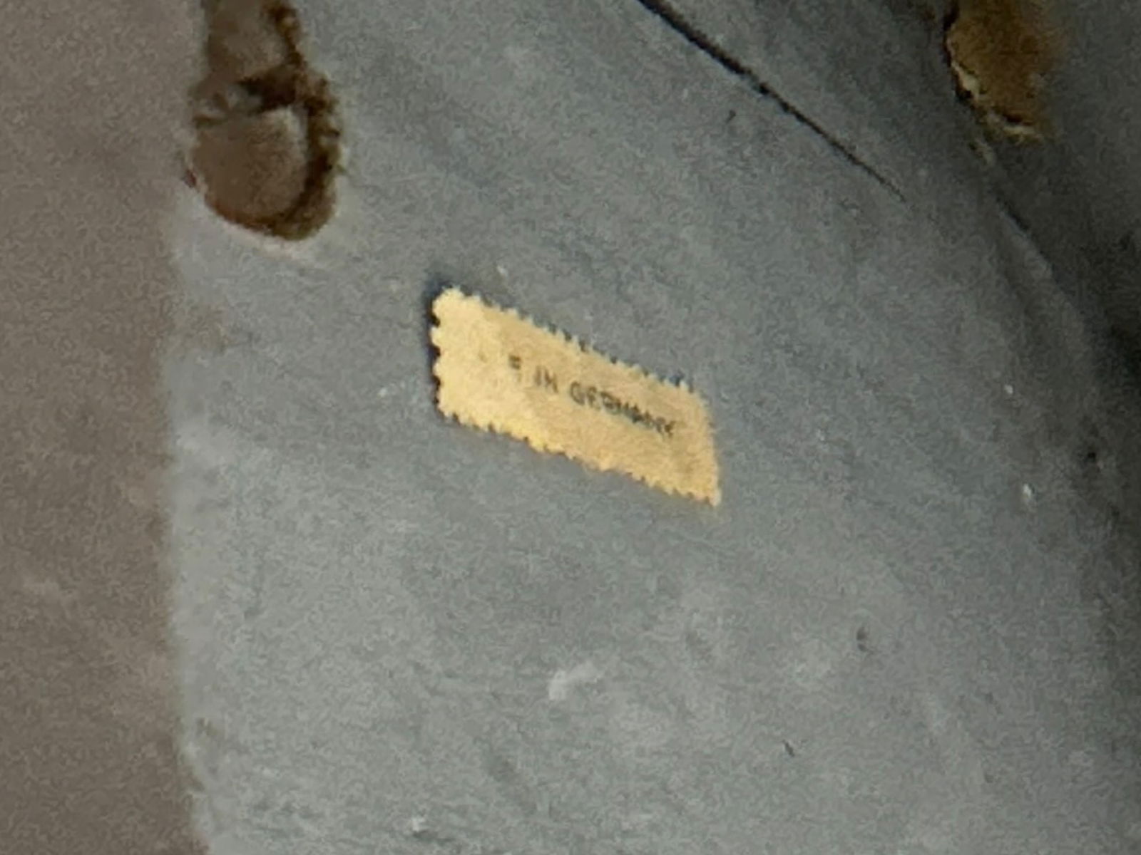 STANDING ELEPHANT ON BASE MECHANICAL NODDER - 20