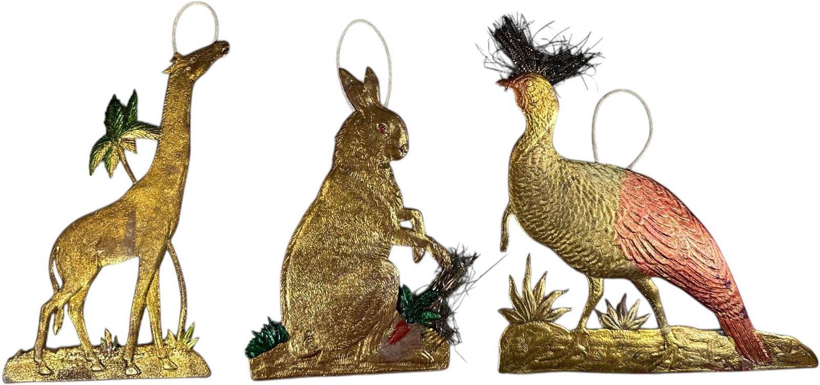 THREE FLAT DRESDEN ANIMALS: 1104. THREE FLAT DRESDEN ANIMALS | 6.5" h. | (Excellent Condition) | $300 - $500