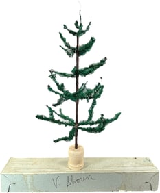 BOXED GERMAN FEATHER TREE