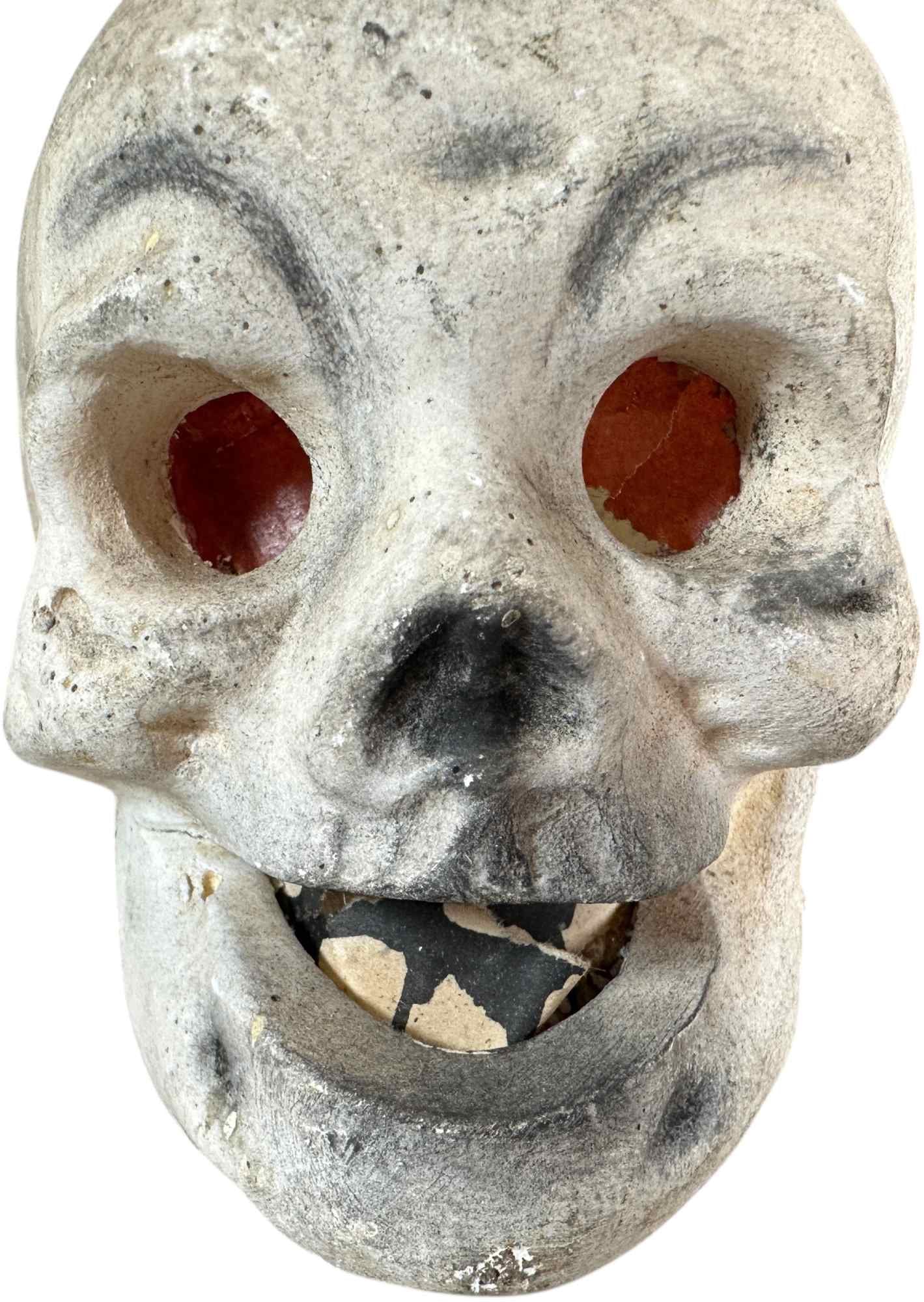 THREE HALLOWEEN SKELETON ITEMS - 2