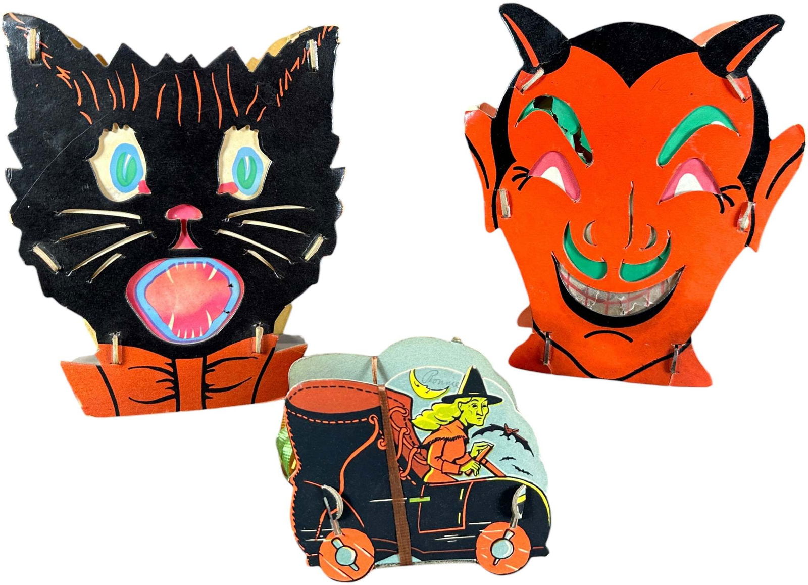 THREE HEAVY CARDBOARD HALLOWEEN PIECES (1 of 5)