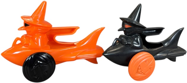 TWO ROSBRO WITCH IN ROCKETS