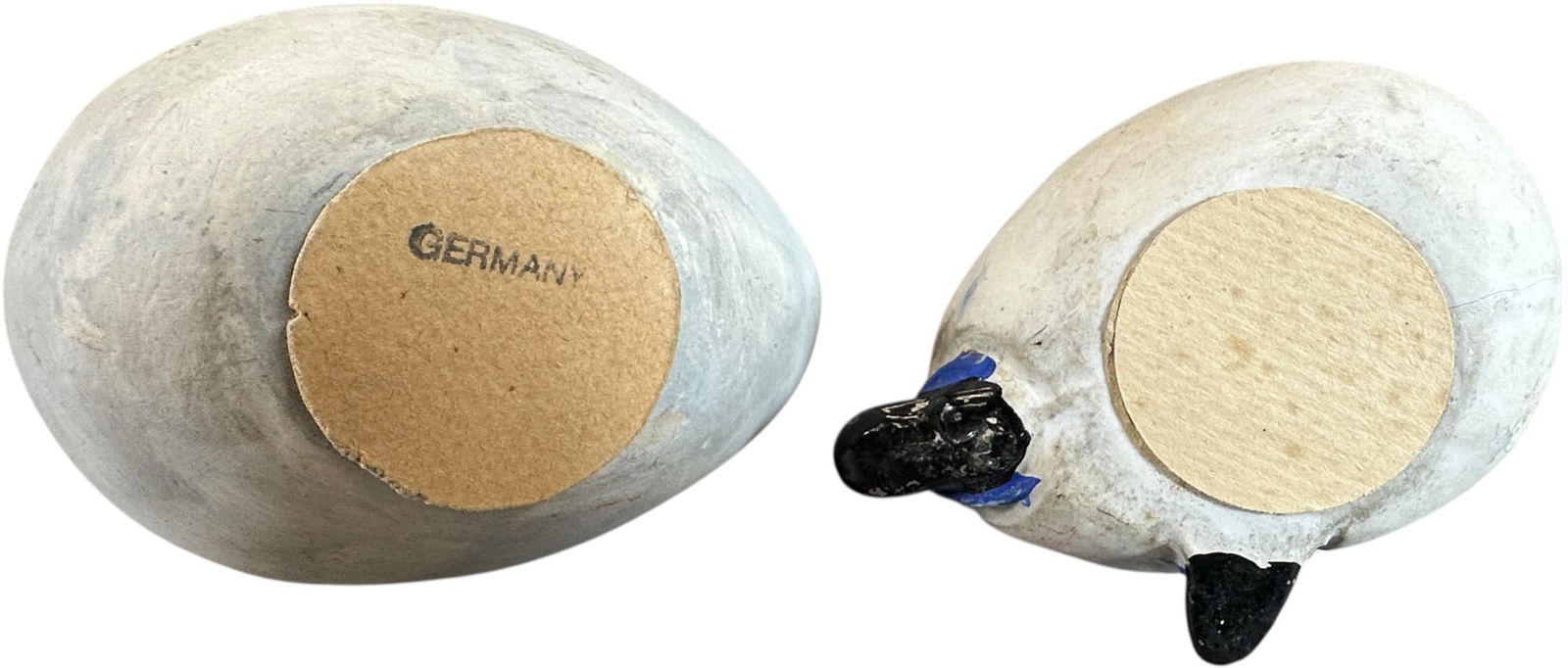 TWO FIGURE IN EGG CANDY CONTAINERS - 5