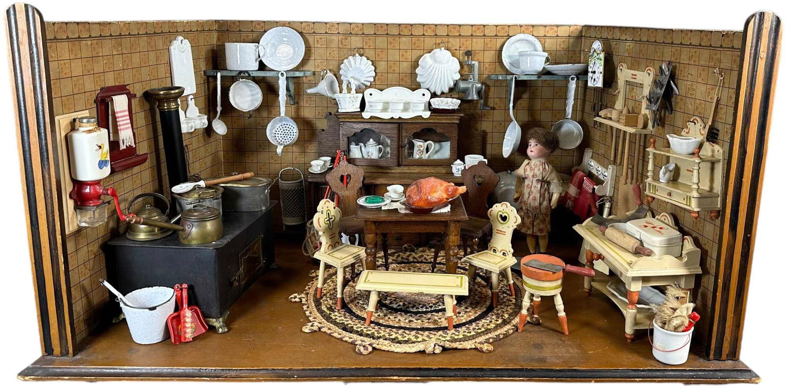 DOLLHOUSE KITCHEN DIORAMA W/ DOLL: 1413. DOLLHOUSE KITCHEN DIORAMA W/ DOLL | 33.5" w. | Overall (Excellent Condition) | $500 - $1,000