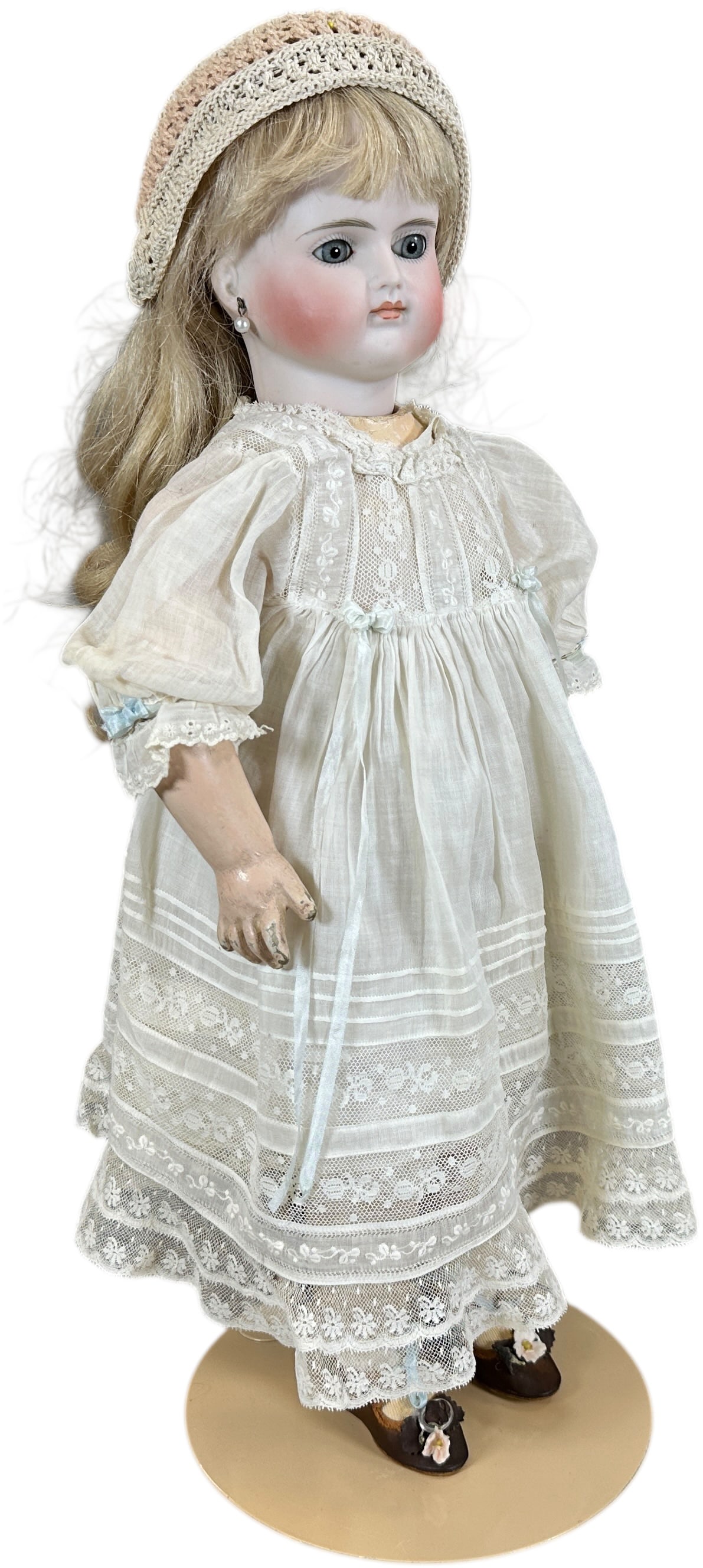 MOST UNUSUAL CLOSED MOUTH GERMAN BEBE - 2