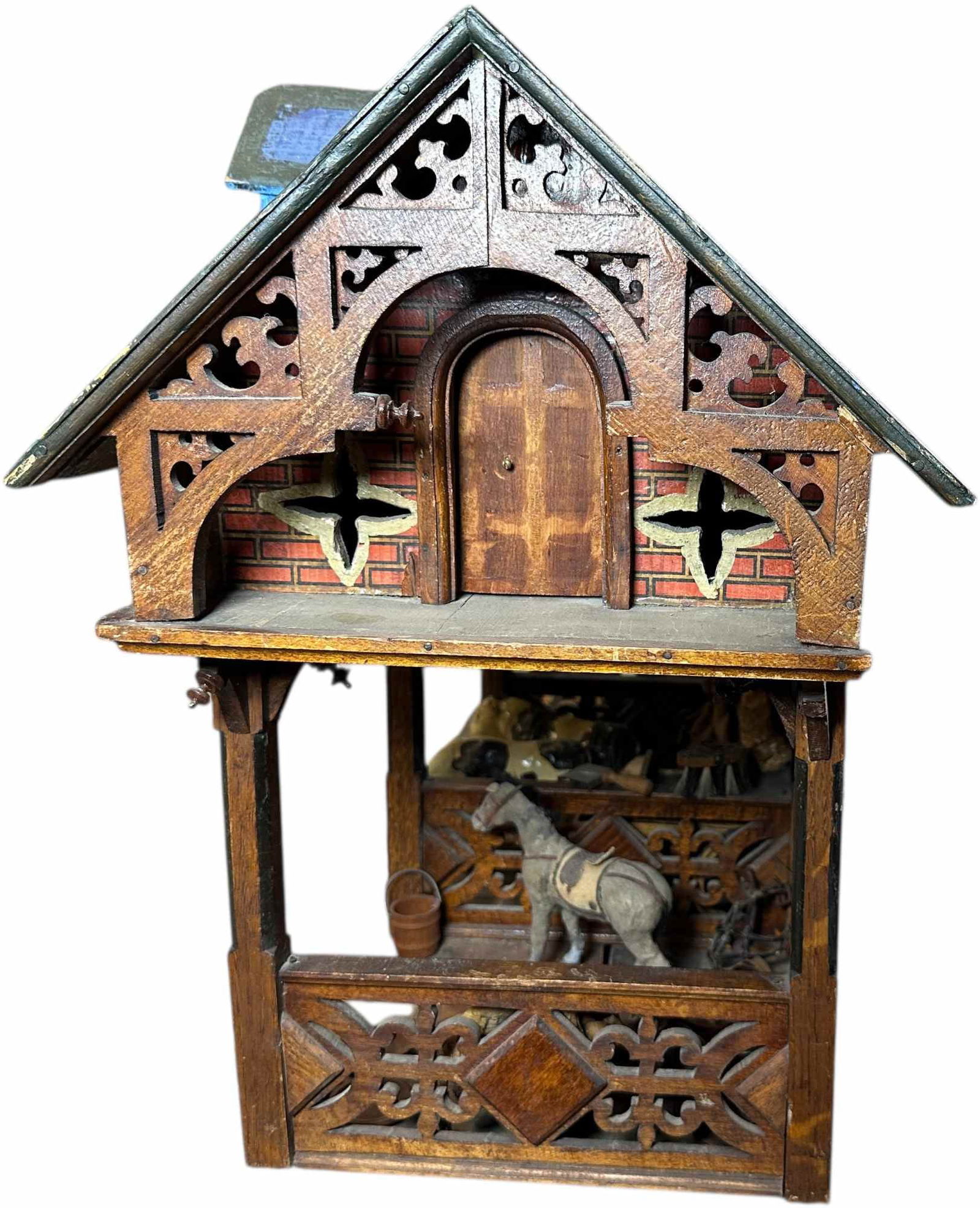 EARLY LARGE THREE STALL STABLE - 11