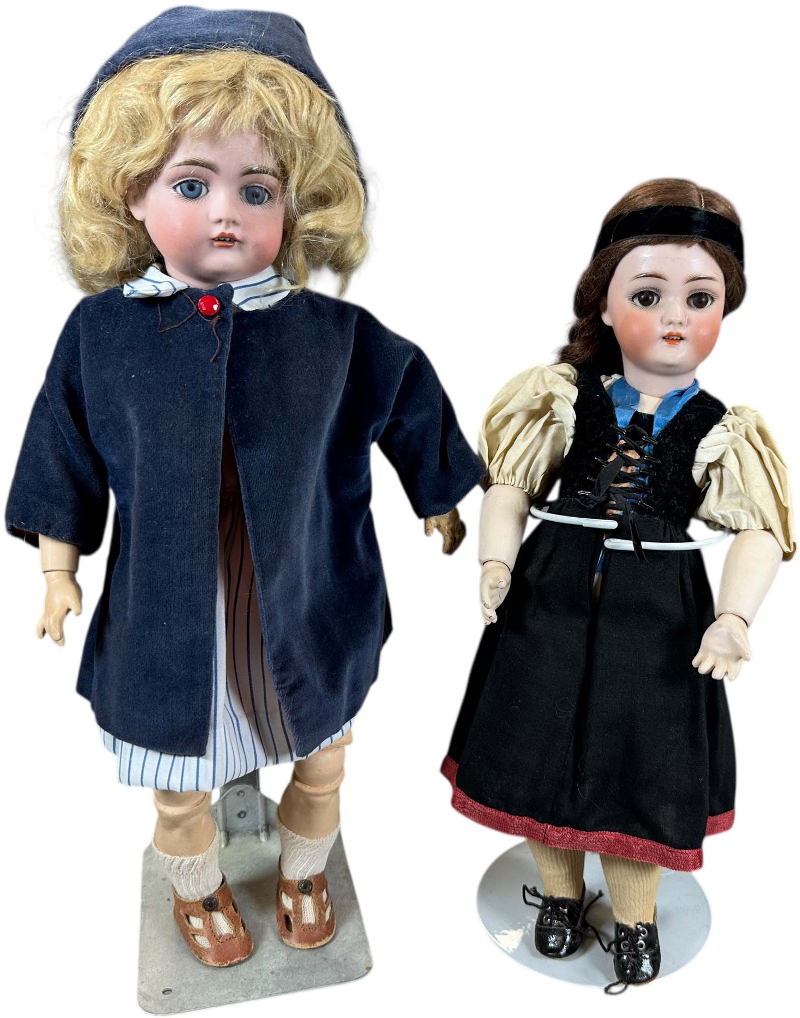 TWO GERMAN CHILD DOLLS: 1499. TWO GERMAN CHILD DOLLS | The larger doll is a J.D. Kestner 167 with blue sleep eyes and plaster pate still intact, smaller doll is an all original Simon & Halbig 1078 with brown sleep eyes, exce