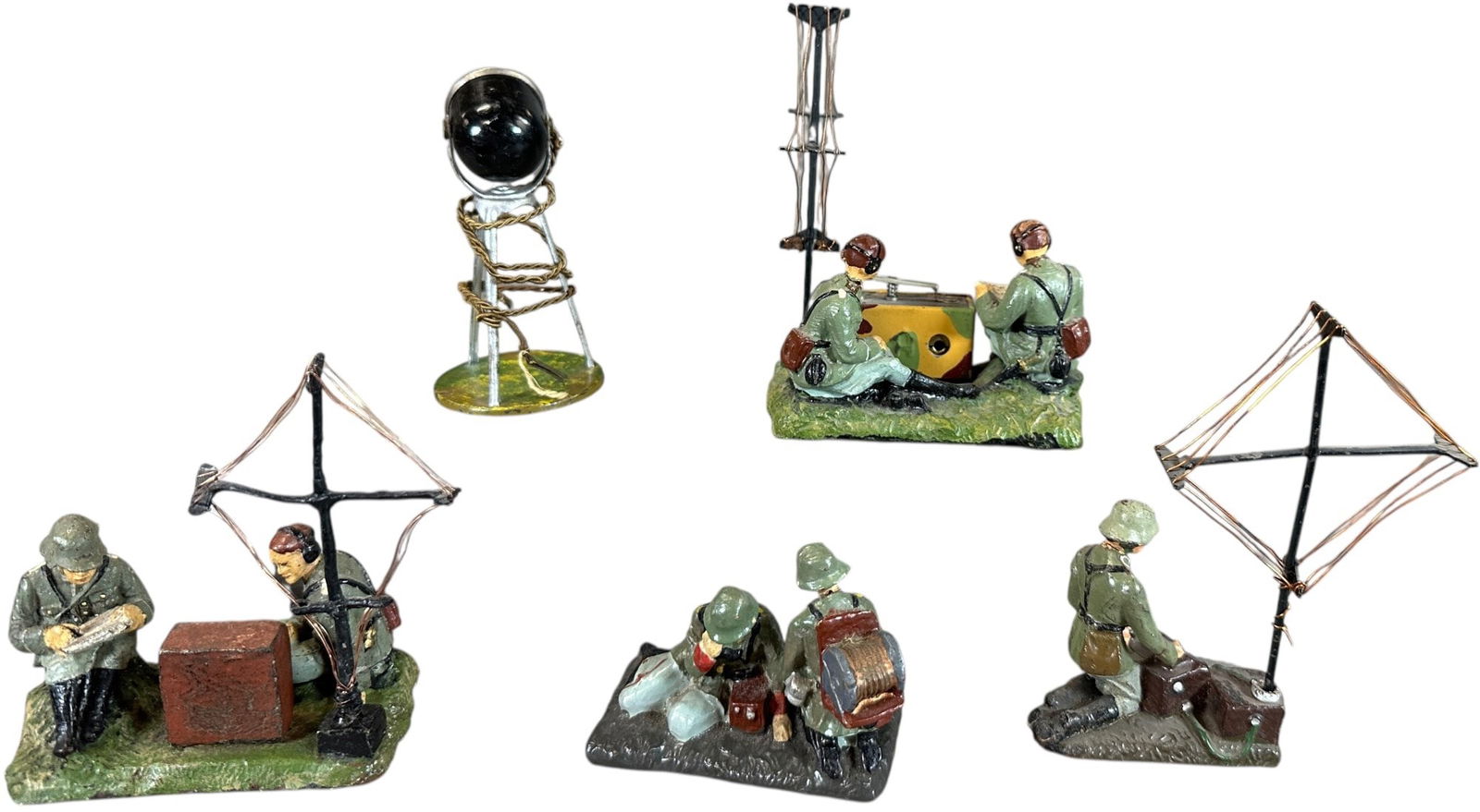 COMPOSITION SOLDIER RADIOMEN - 4