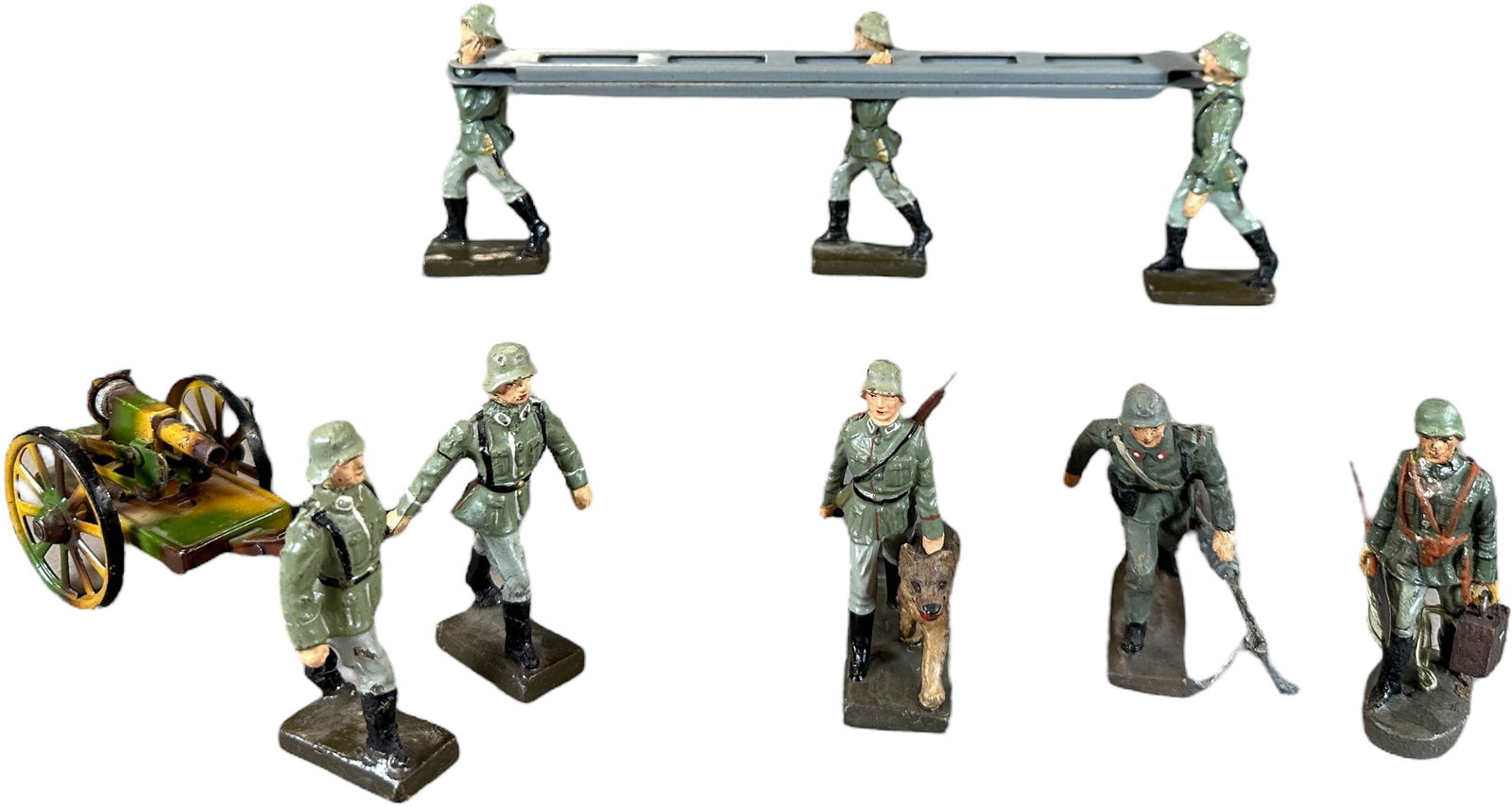 ASSORTED LINEOL SOLDIERS (1 of 4)