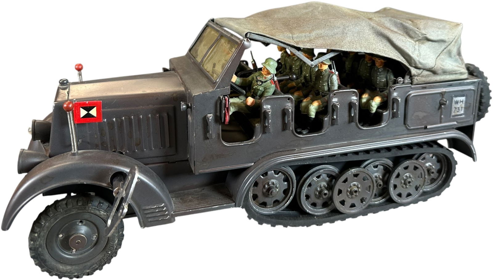 HAUSSER HALF TRUCK PRIME MOVER (1 of 14)