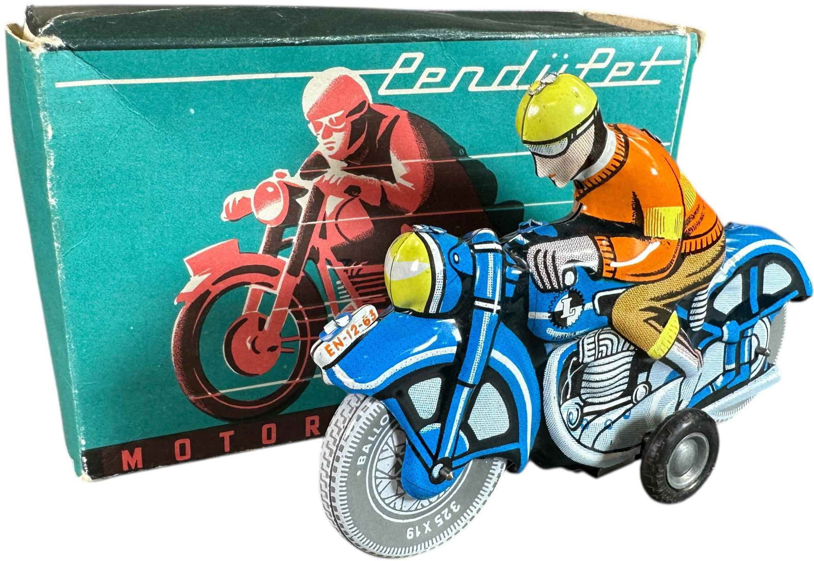 BOXED PENDIIPET MOTORCYCLE (1 of 6)