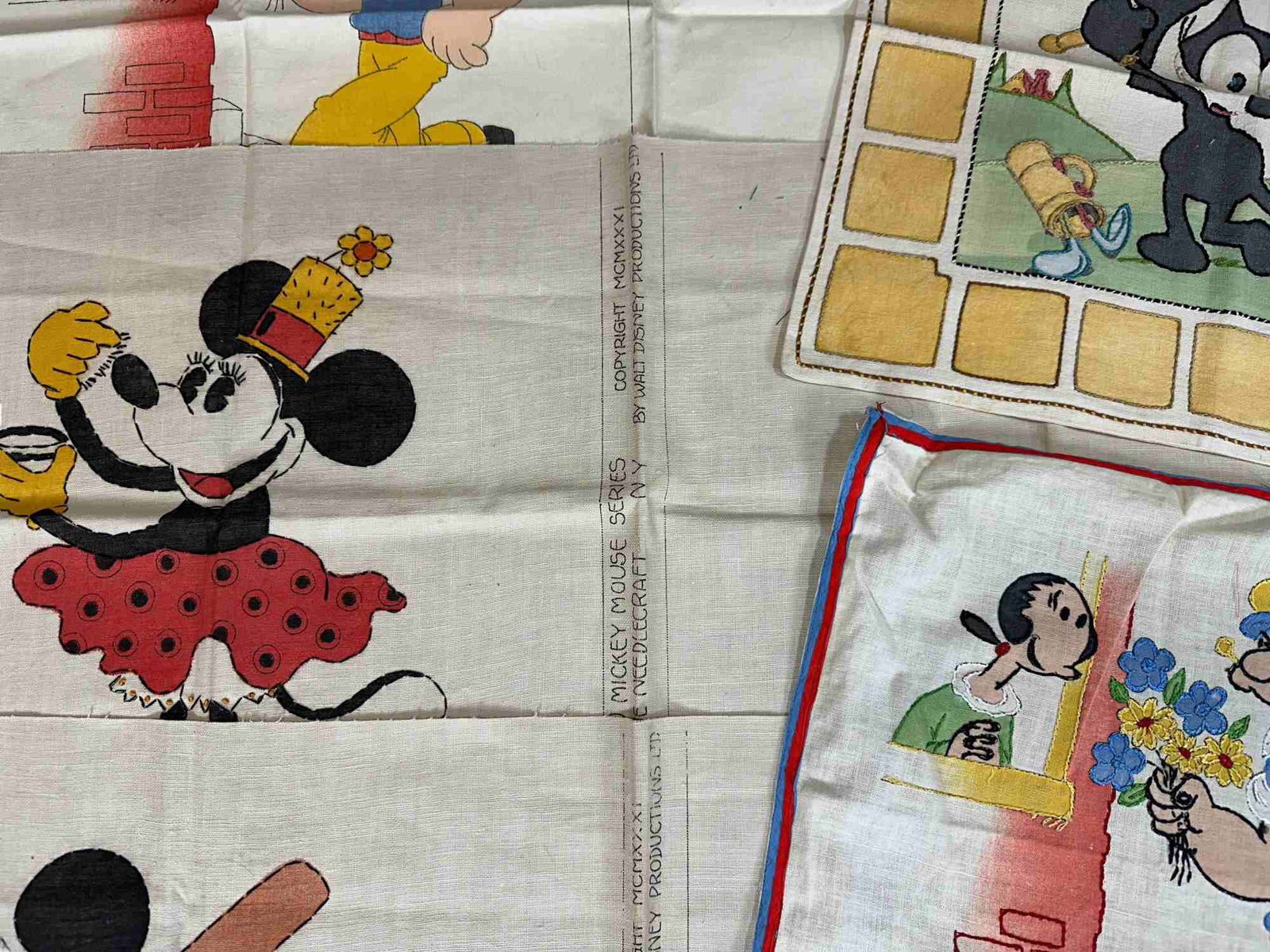 COMIC CHARACTER PILLOW CASES - 3