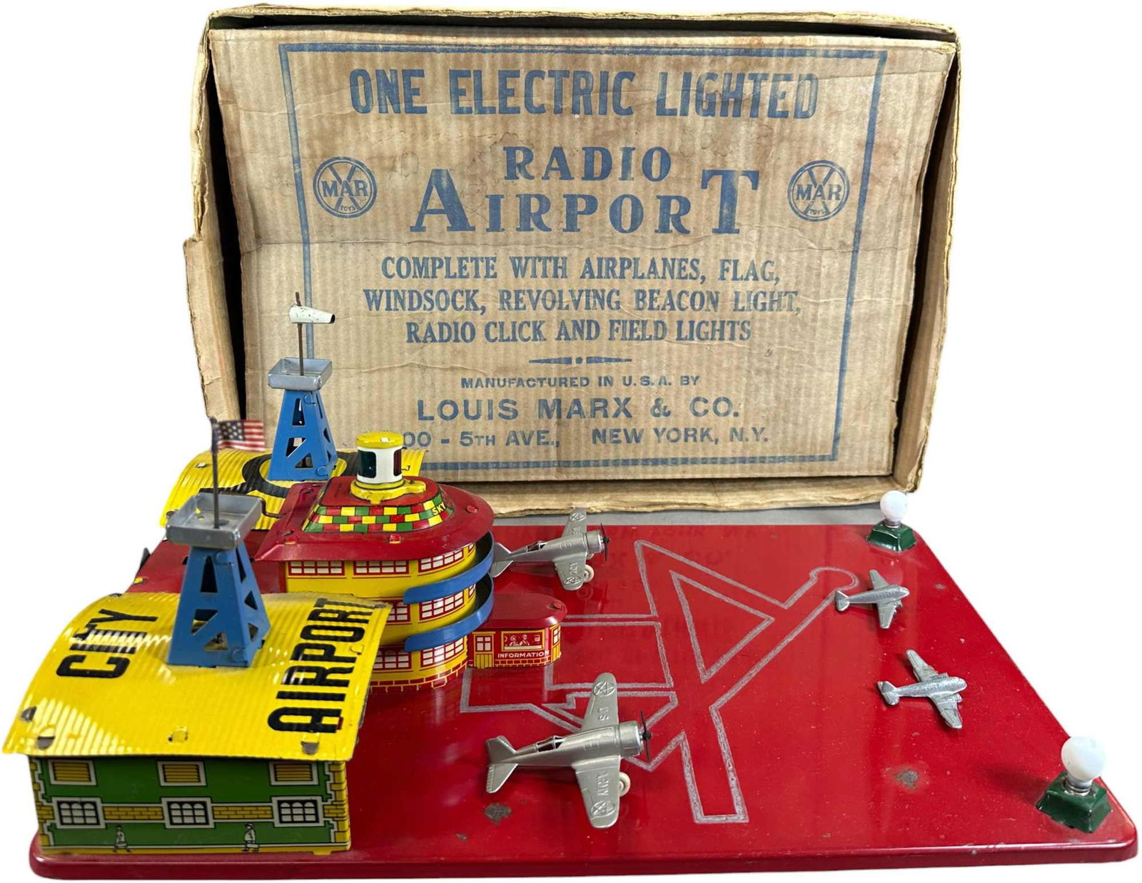 BOXED MARX RADIO AIRPORT (1 of 9)