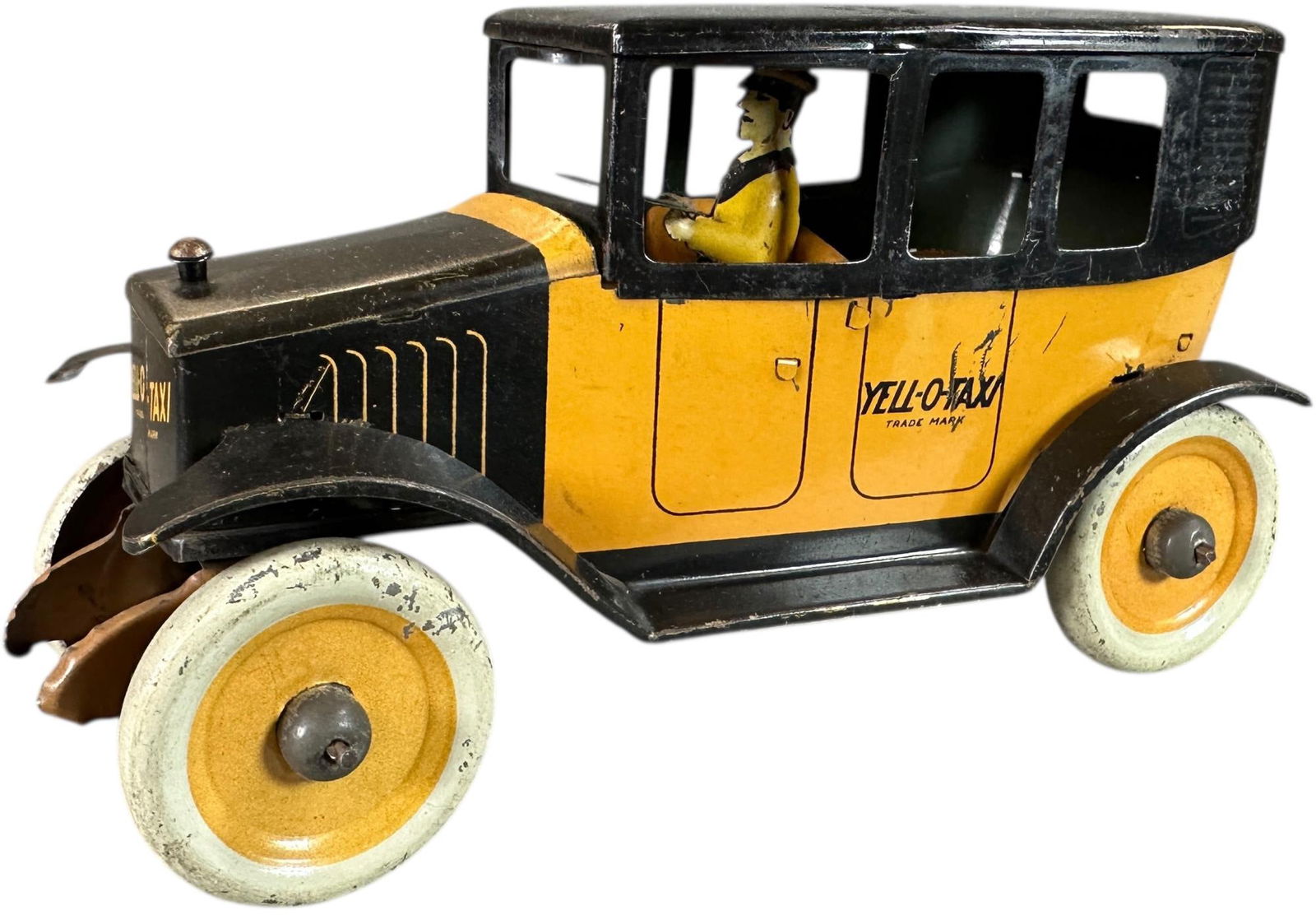 STRAUSS YELL-O TAXI (1 of 9)