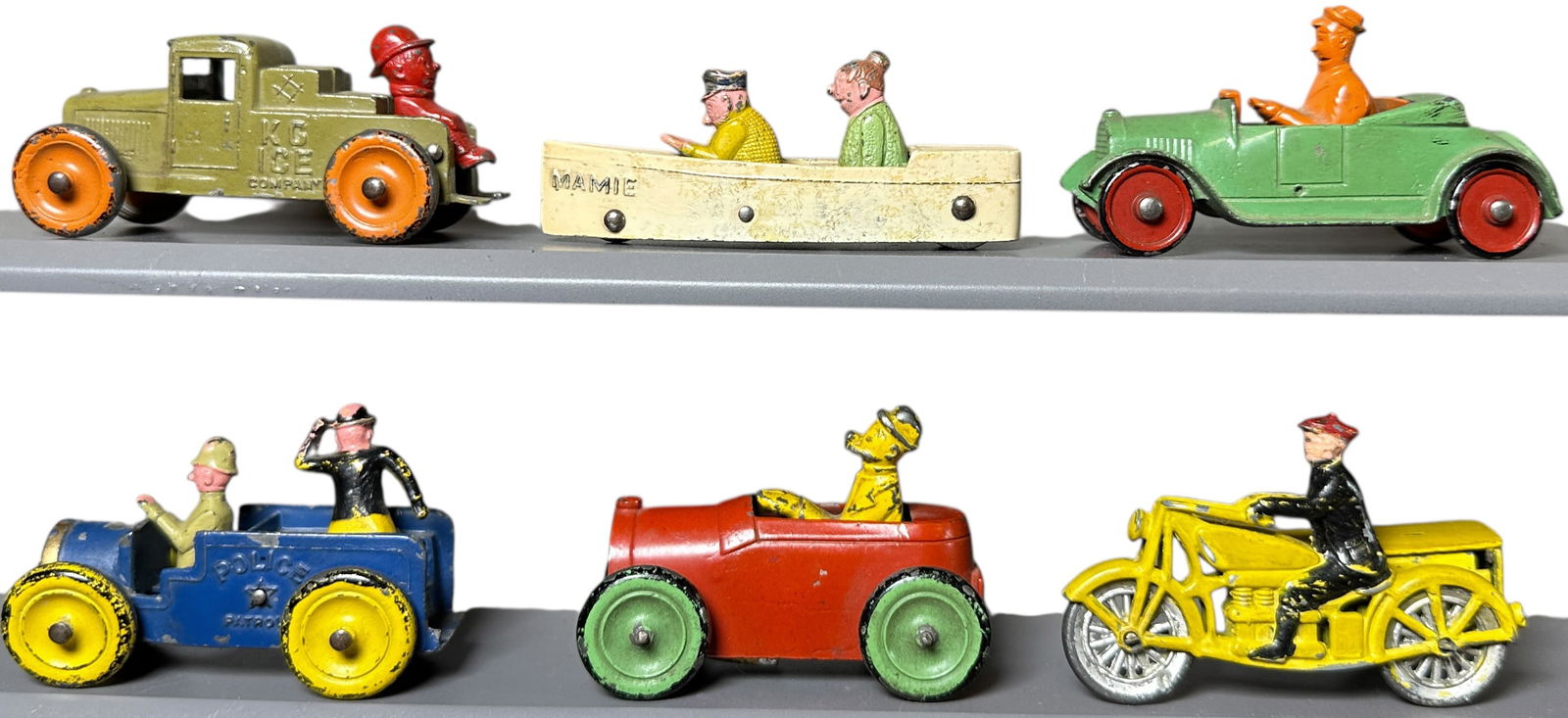 SIX TOOTSIETOY FUNNIES VEHICLES (1 of 5)