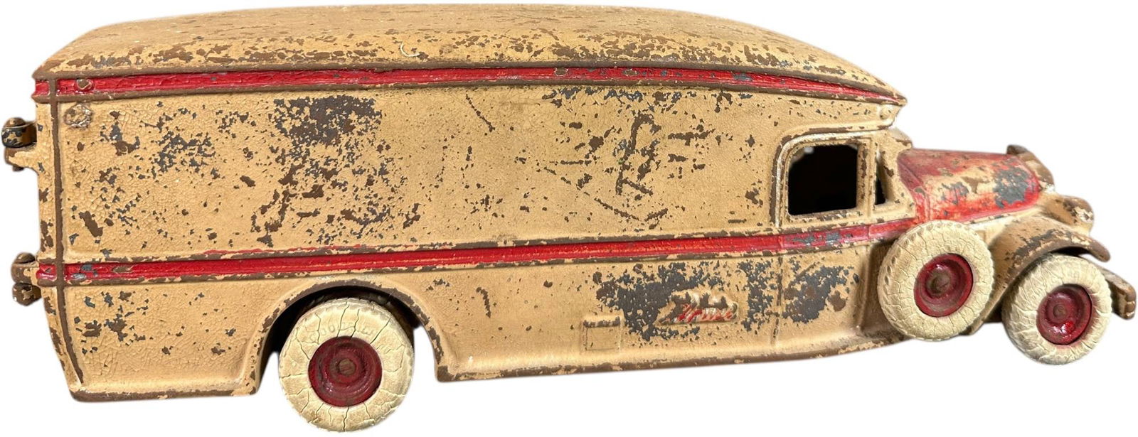 ARCADE WHITE MOVING VAN - 6