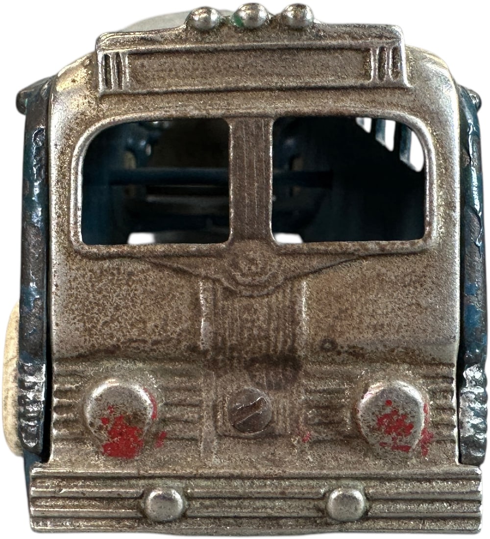 ARCADE GREYHOUND BUS - 8