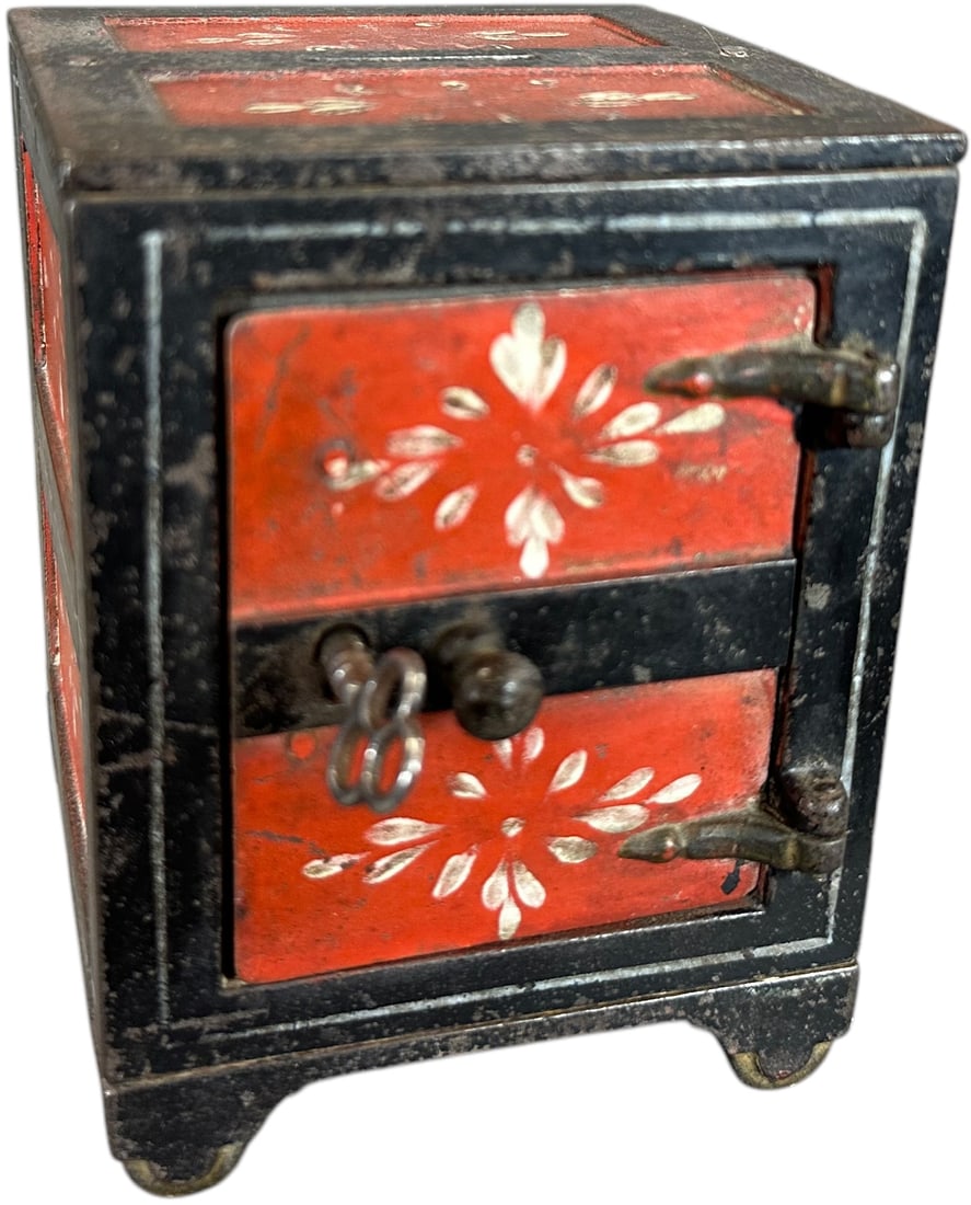 STENCILED DOOR CENTER KNOB STILL BANK: 197. STENCILED DOOR CENTER KNOB STILL BANK | 5" h. | (Excellent Condition) | $150 - $300